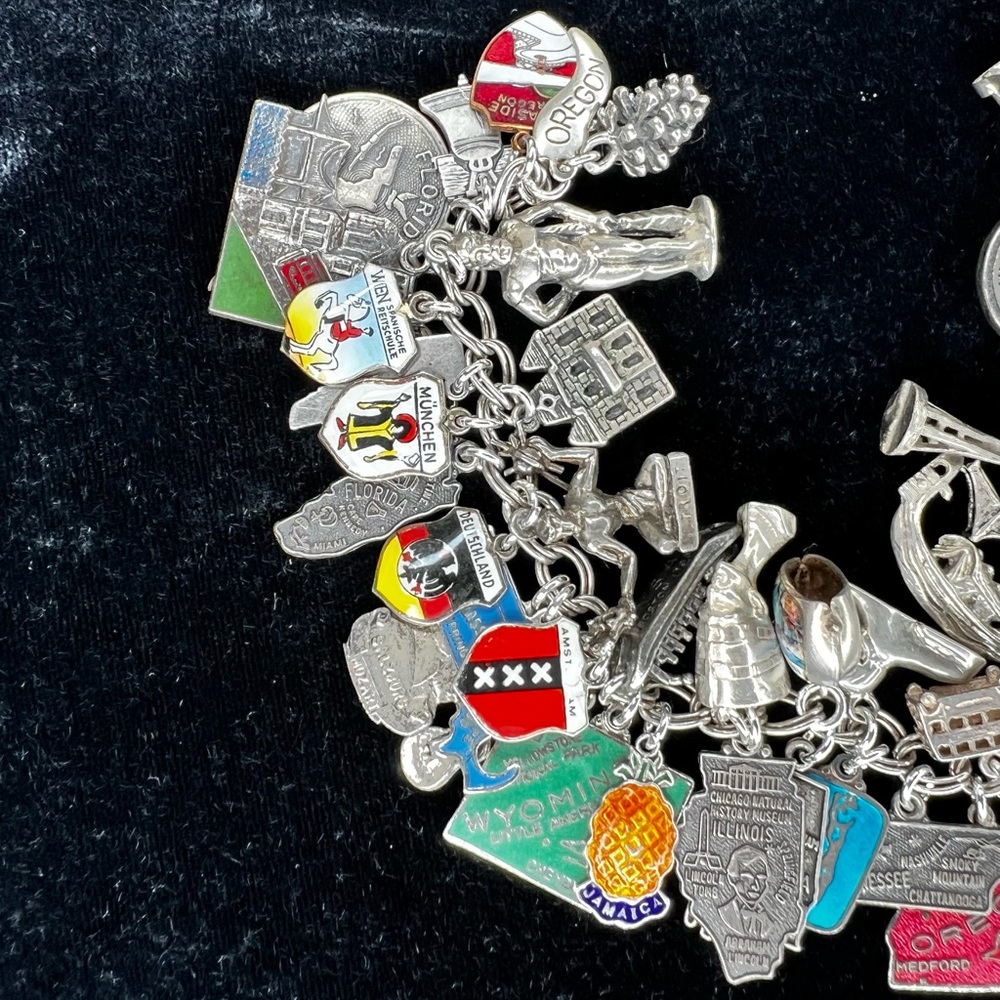 Vintage Travel LOADED Sterling 925 Silver Enamel Foreign & USA Charm Bracelet - Picture 9 of 16